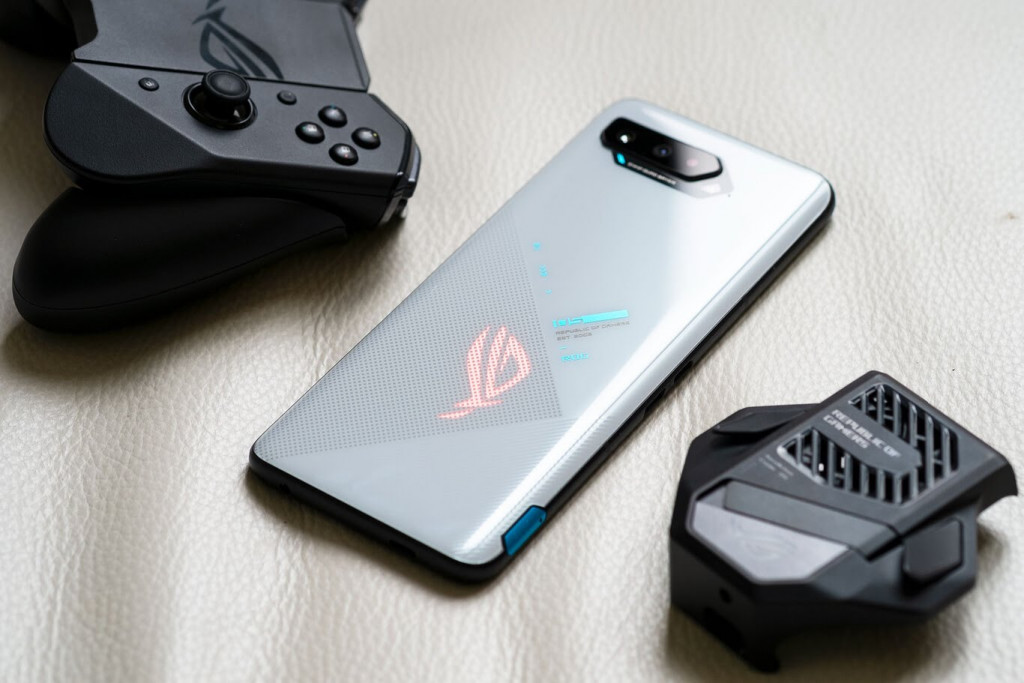 Asus rog phone 5